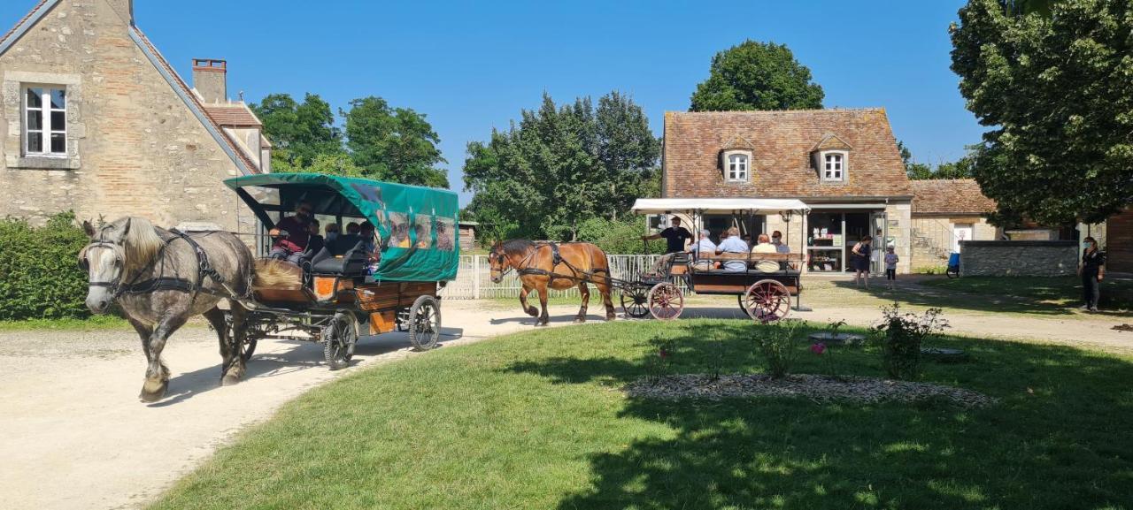 Le Village De Cottages - Le Pole Du Cheval Et De L'Ane Lignières المظهر الخارجي الصورة